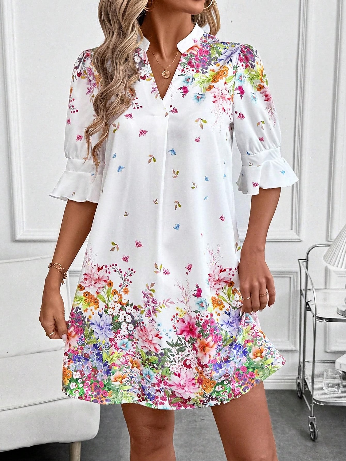 Per donna Mini Abito Abito a trapezio Vacanza Casual Boho All'aperto Uscire Spiaggia Vestibilità standard Floreale Grafico Manica Corta Scollo a V Bianco Rosa Blu Verde Estate Primavera del 2025 a $29.99 –P1