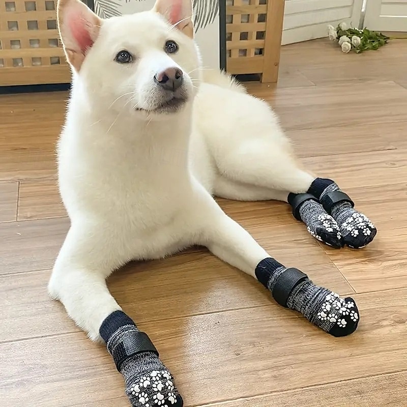 Anti-Rutsch-Hundesocken, um das Lecken der Pfoten zu verhindern. Hundeschuhe für heiße Straßen. Hundestiefel für kleine, mittelgroße und große ältere Hunde. Traktionskontrollstiefel. &Pfotenschutz für 2025 - $15.49 –P1