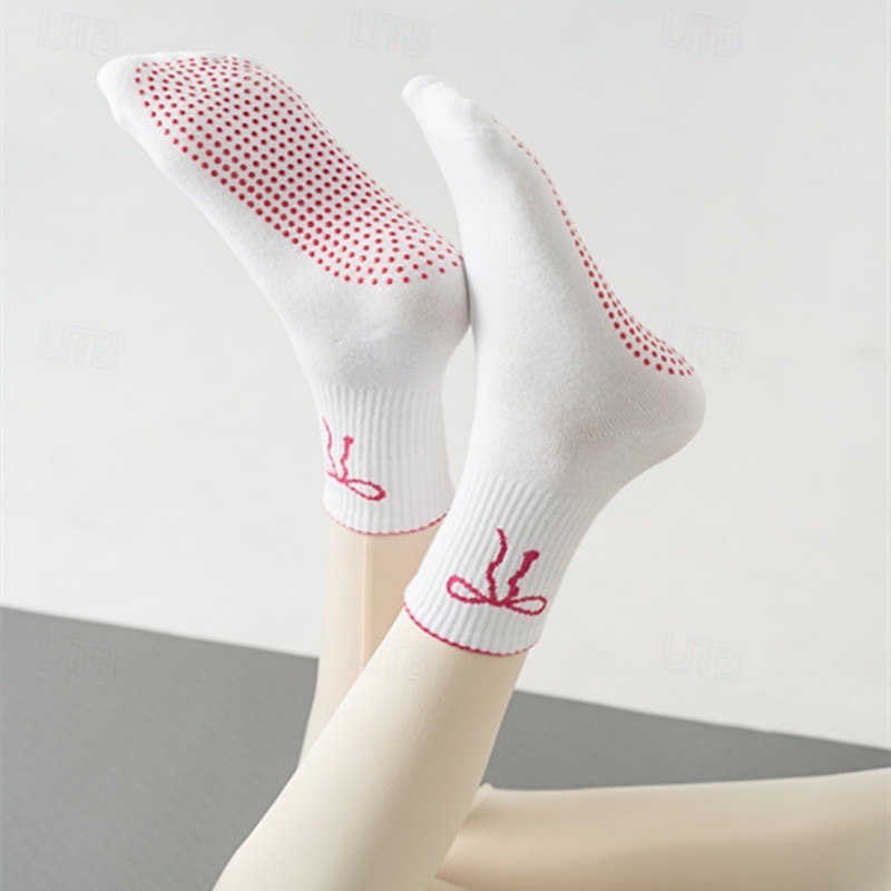 3 paria pitäviä pilates-sukkia naisille, liukumattomat jooga-urheilusukat, pitkät puuvillaiset liukumattomat sukat silikonipisteillä, hengittävät hiljaiset barre-sukat sisätiloissa käytettäväksi 2026 - $12.49 –P8