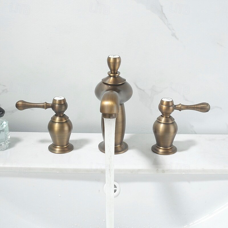 Rubinetto per lavabo - Classico / Ampia diffusione Ottone Antico / Nichel spazzolato Rubinetto a tre fori Due maniglie tre foriBath Taps del 2025 a $315.89 –P4