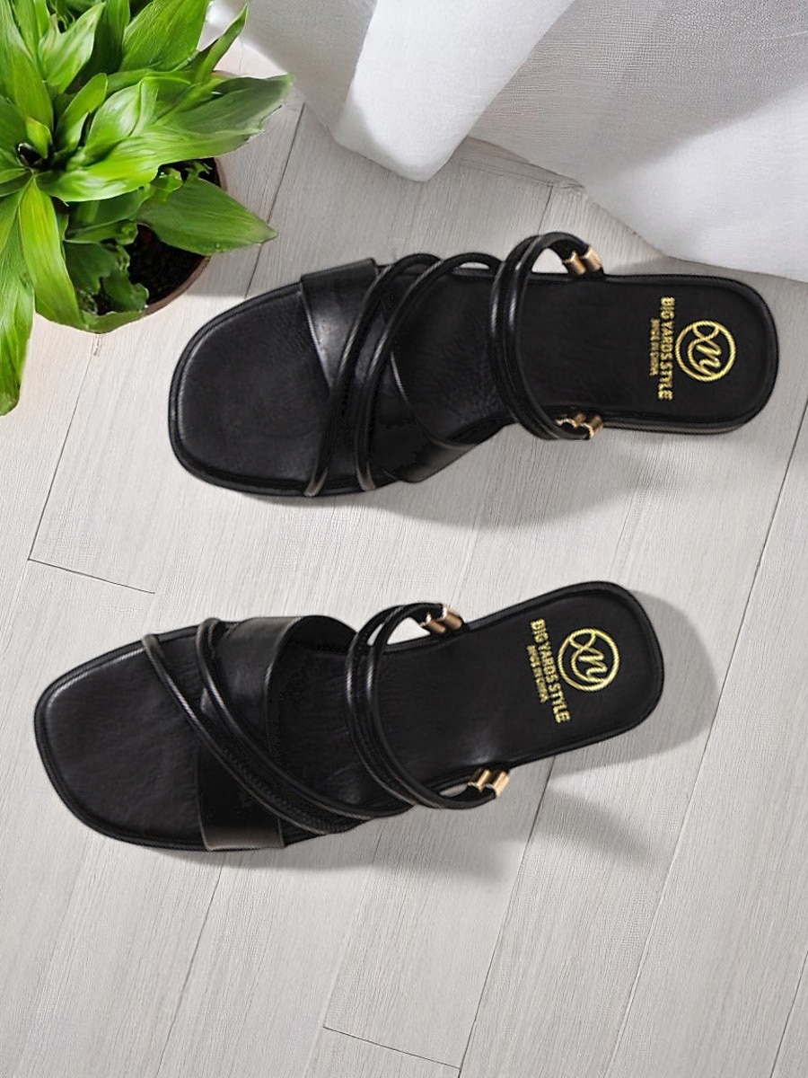 Women's White Strappy Flat Sandals with Crisscross Design - Minimalist Slip-On Summer Shoes for Casual Dates and Everyday Outfits 2025 - $29.99 –P4