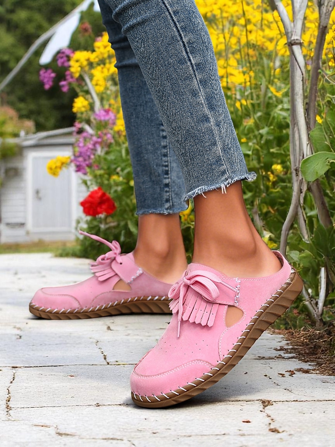 Women's Soft Sole Moccasin Mules– Pink Loafers with Fringed Detail, Lightweight Slip-On Design with Cutouts, Perfect for Garden Strolls and Casual Outings 2025 - $32.99 –P9