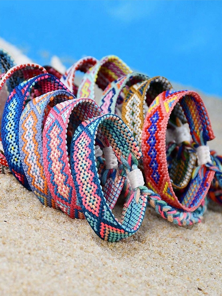 Pulsera de la amistad trenzada con borlas hecha a mano en Nepal para mujer, pulsera de la amistad con patrón étnico colorido, estilo bohemio, adecuada para uso casual, playa y al aire libre. 2025 - $7.99 –P10