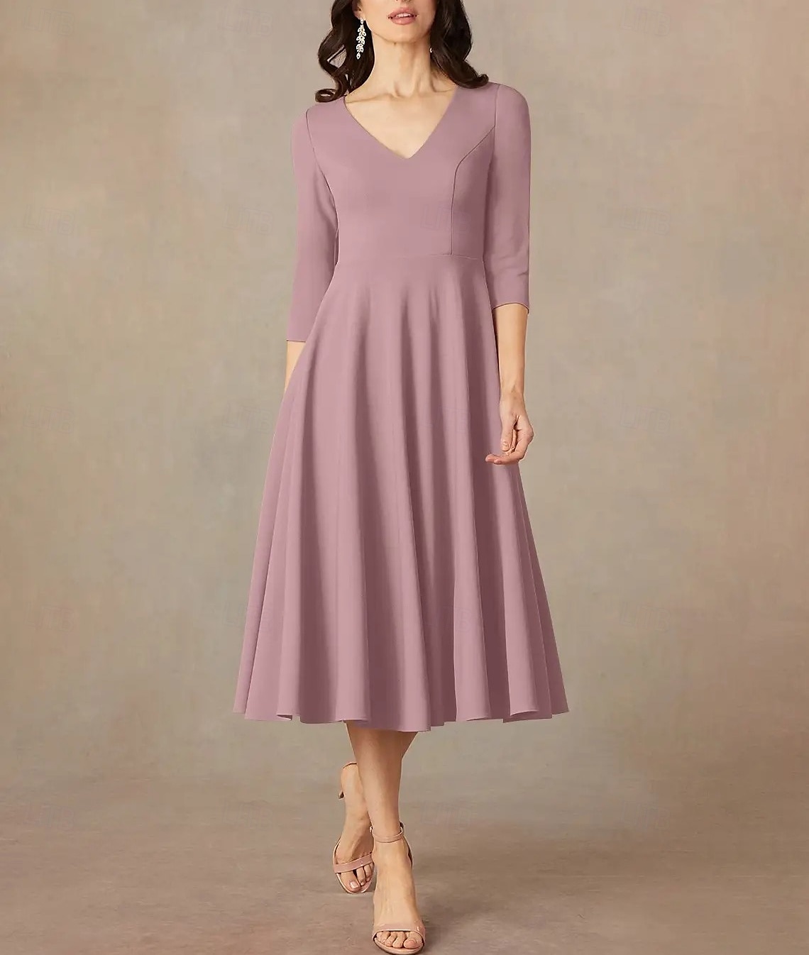 Abito A-Line madre della sposa ospite matrimonio elegante minimalista scollatura a V lunghezza tè in raso italiano manica a tre quarti con drappeggio del 2025 a $142.99 –P1