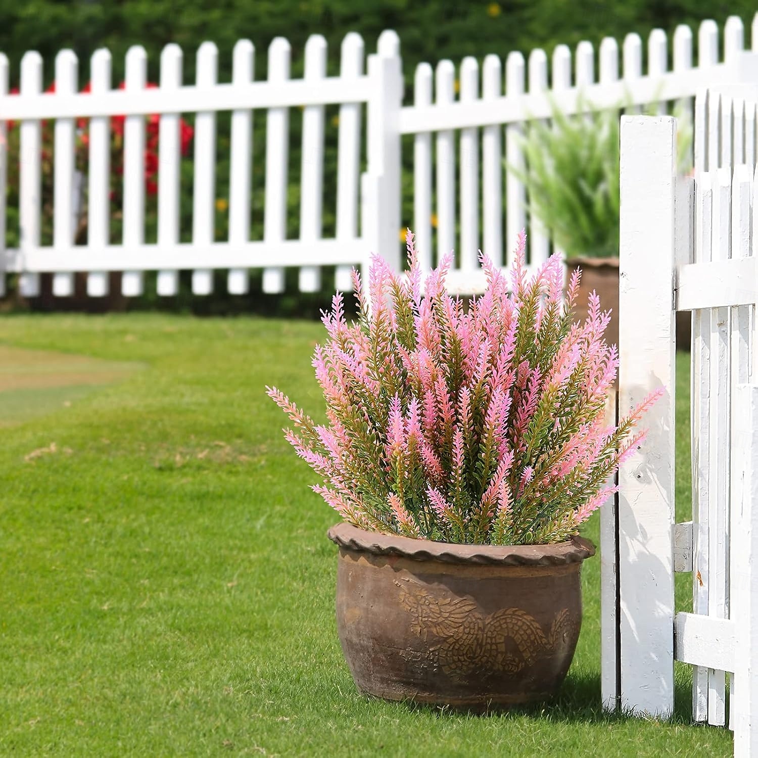 műlevendula virág, műanyag modern kortárs szabálytalan asztali virágdekoráció, egyedi design otthoni irodába, stílusos műnövény kompozíció 2026 - $6.49 –P9