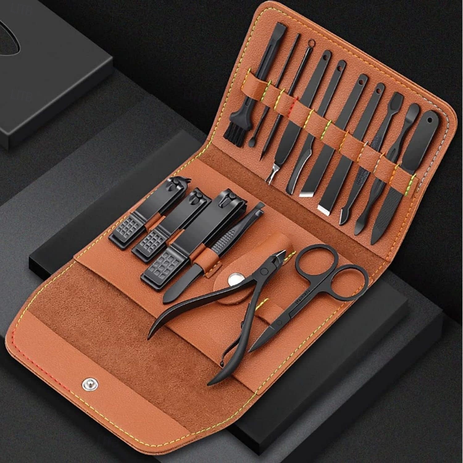 Kit per pedicure con tagliaunghie professionale 16 in 1, set per manicure, strumenti per la cura delle unghie in acciaio inossidabile, kit per la cura delle unghie con lussuosa custodia da viaggio in del 2025 a $9.49 –P1