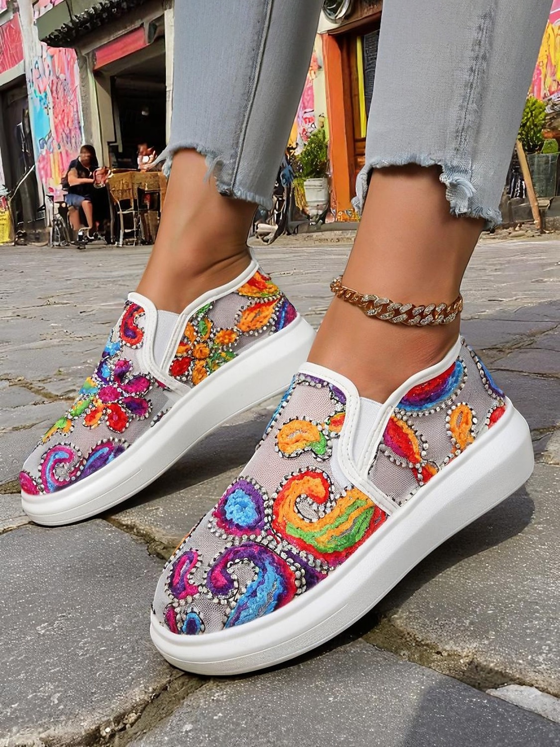 Broderte slip-on sneakers til dame – fargerikt paisley-design med komfortabel såle, ideell for hverdagsbruk og trendy antrekk 2025 - $24.99 –P3