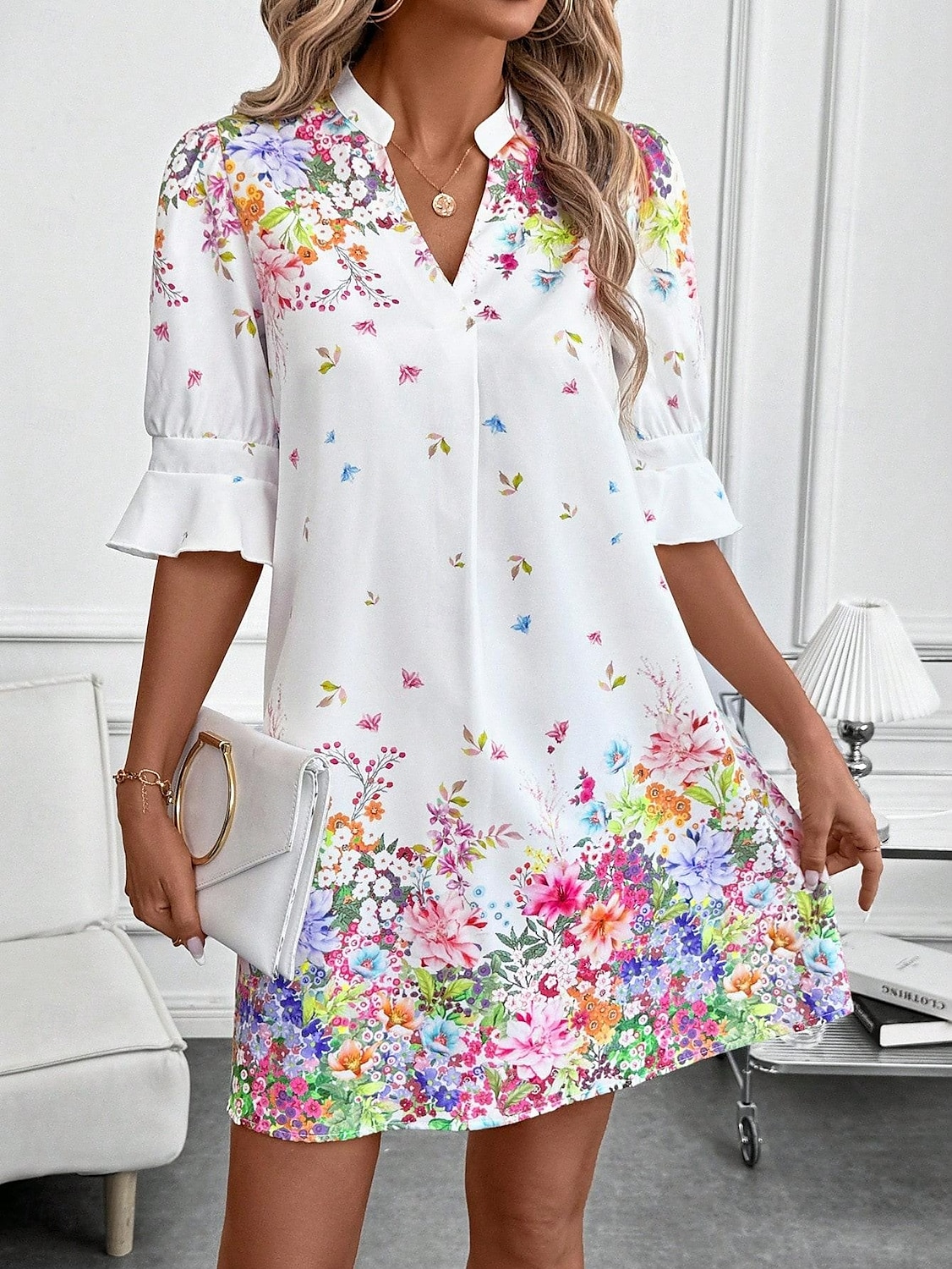 Per donna Mini Abito Abito a trapezio Vacanza Casual Boho All'aperto Uscire Spiaggia Vestibilità standard Floreale Grafico Manica Corta Scollo a V Bianco Rosa Blu Verde Estate Primavera del 2025 a $29.99 –P7