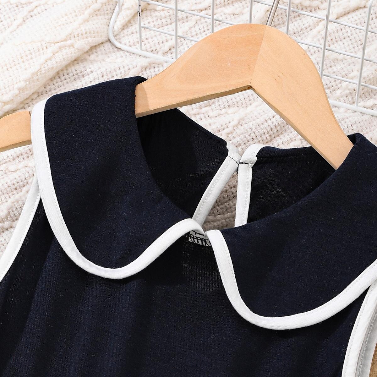Děti Dívčí Šaty Pevná barva Bez rukávů Formální Ležérní Knoflíky Módní Na běžné nošení Polyester Délka ke kolenům Černé šaty Volnočasové šaty Léto 7-13 let Černá 2025 - $24.99 –P3