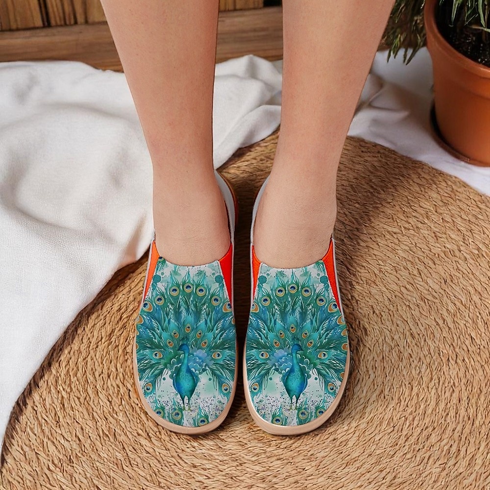 Zapatos descalzos y cómodos para mujer: estampado artístico de pavo real, plantilla ergonómica, estilo resort vibrante, ideales para el hogar, el jardín, festivales de arte y días de viaje relajados. 2026 - $54.99 –P1