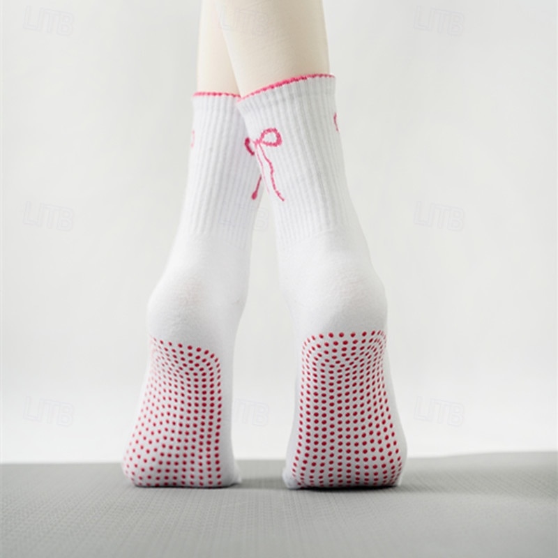 3 paria pitäviä pilates-sukkia naisille, liukumattomat jooga-urheilusukat, pitkät puuvillaiset liukumattomat sukat silikonipisteillä, hengittävät hiljaiset barre-sukat sisätiloissa käytettäväksi 2026 - $12.49 –P1