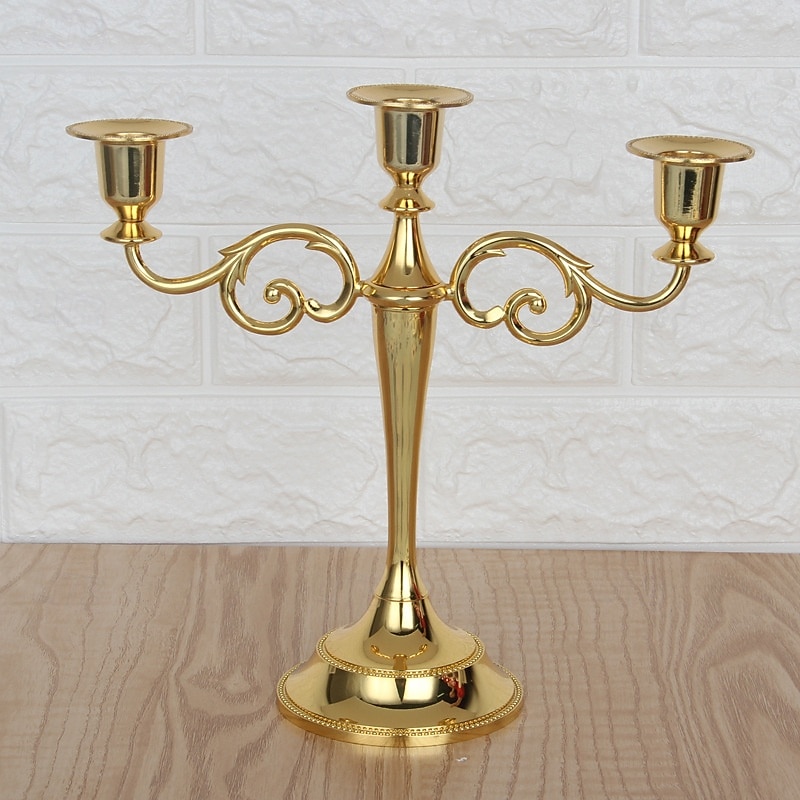 Castiçal vintage de ouro, suporte de vela cônico de metal com 5 braços para centro de mesa, castiçal retrô europeu para decoração de casamento, hotel e aniversário de 2026 por $25.99 –P1