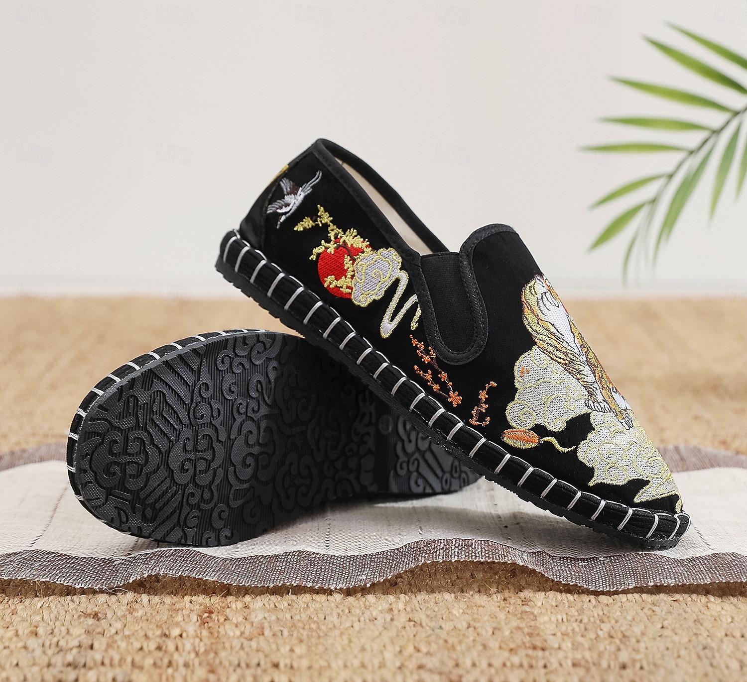 Pánské bílé espadrilky nazouvací boty s uměleckou výšivkou - stylová obuv s jedinečným tygřím designem 2025 - $42.99 –P6