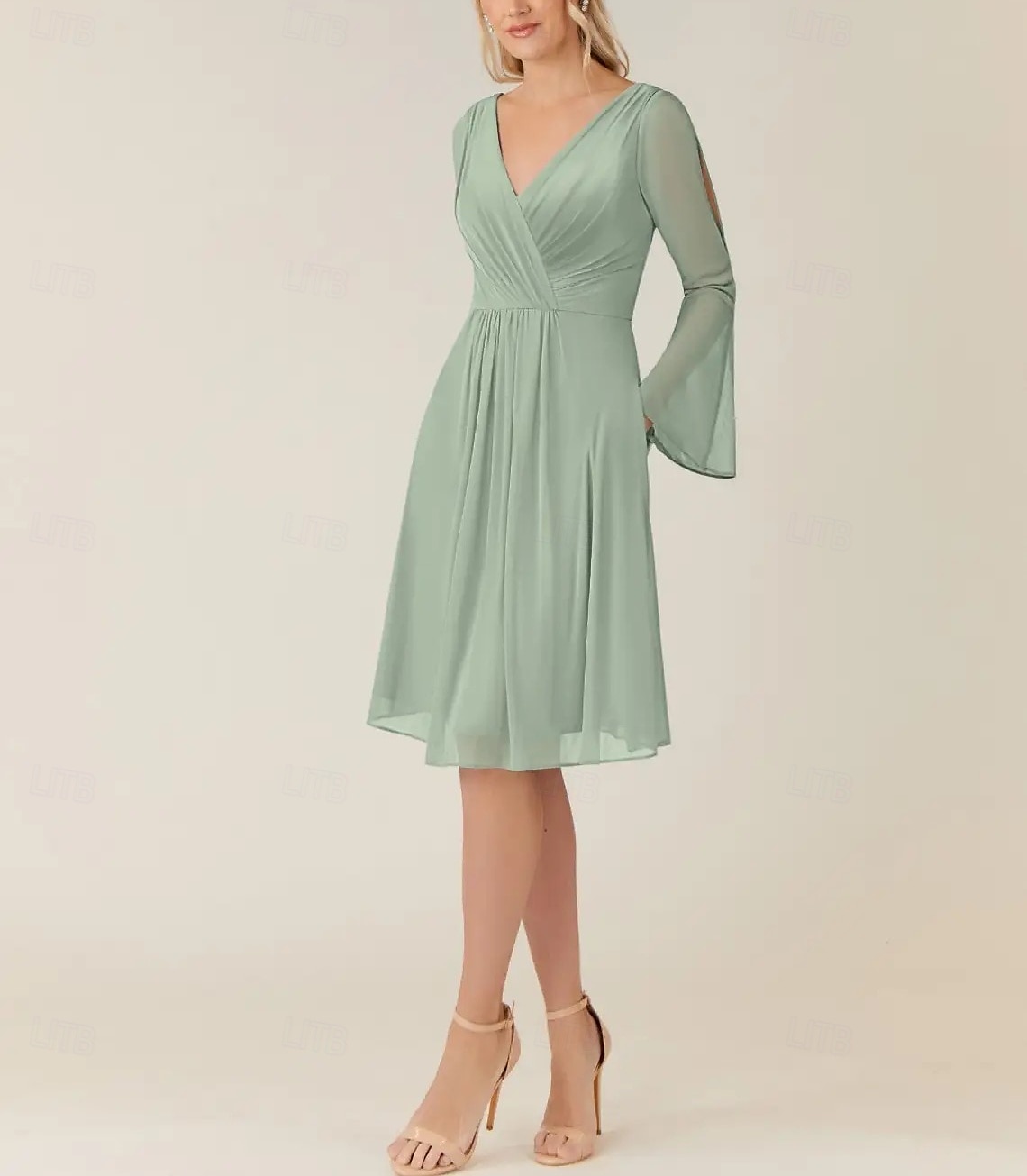 Vestido de dama de honra em corte A, decote em V, manga longa, elegante, comprimento até o joelho, chiffon com pregas / franzido 2025 de 2025 por $143.99 –P3