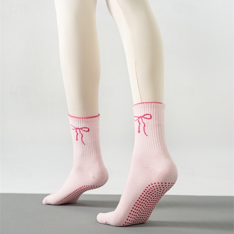 3 paria pitäviä pilates-sukkia naisille, liukumattomat jooga-urheilusukat, pitkät puuvillaiset liukumattomat sukat silikonipisteillä, hengittävät hiljaiset barre-sukat sisätiloissa käytettäväksi 2026 - $12.49 –P14