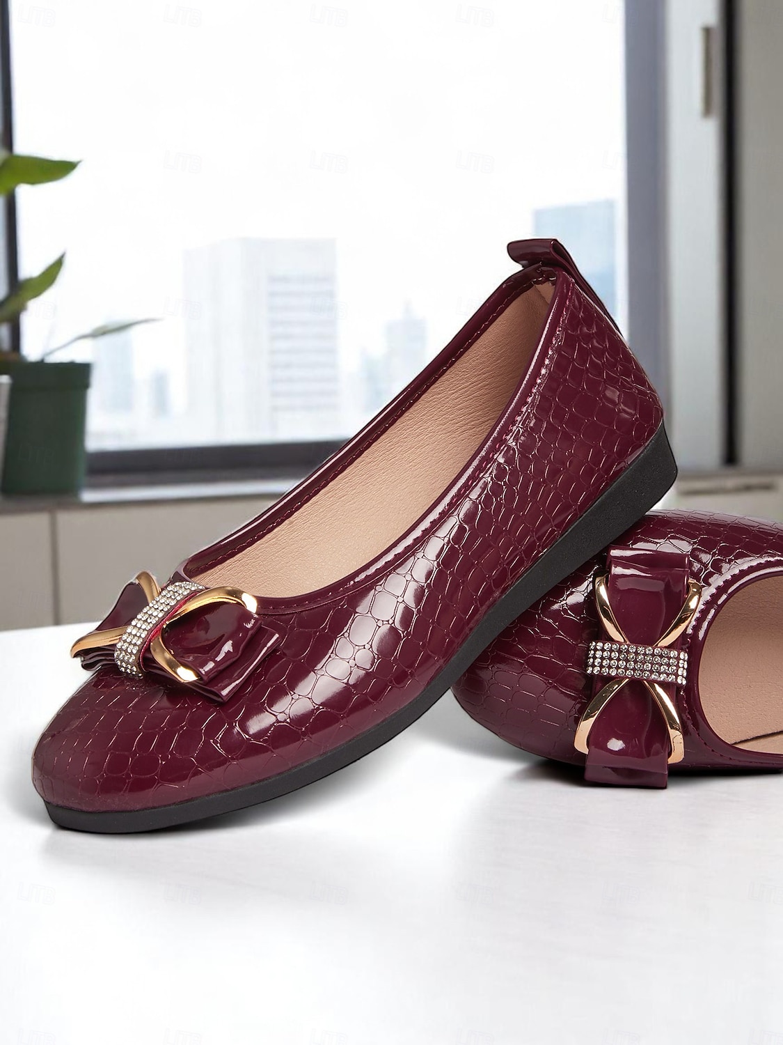 Damen-Lackleder-Schleifen mit Strass-Detail – klassische Slip-On-Schuhe für erwachsene Frauen, perfekt fürs Büro, tägliche Besorgungen, Abendessen und Feiertagstreffen 2025 - $19.99 –P3