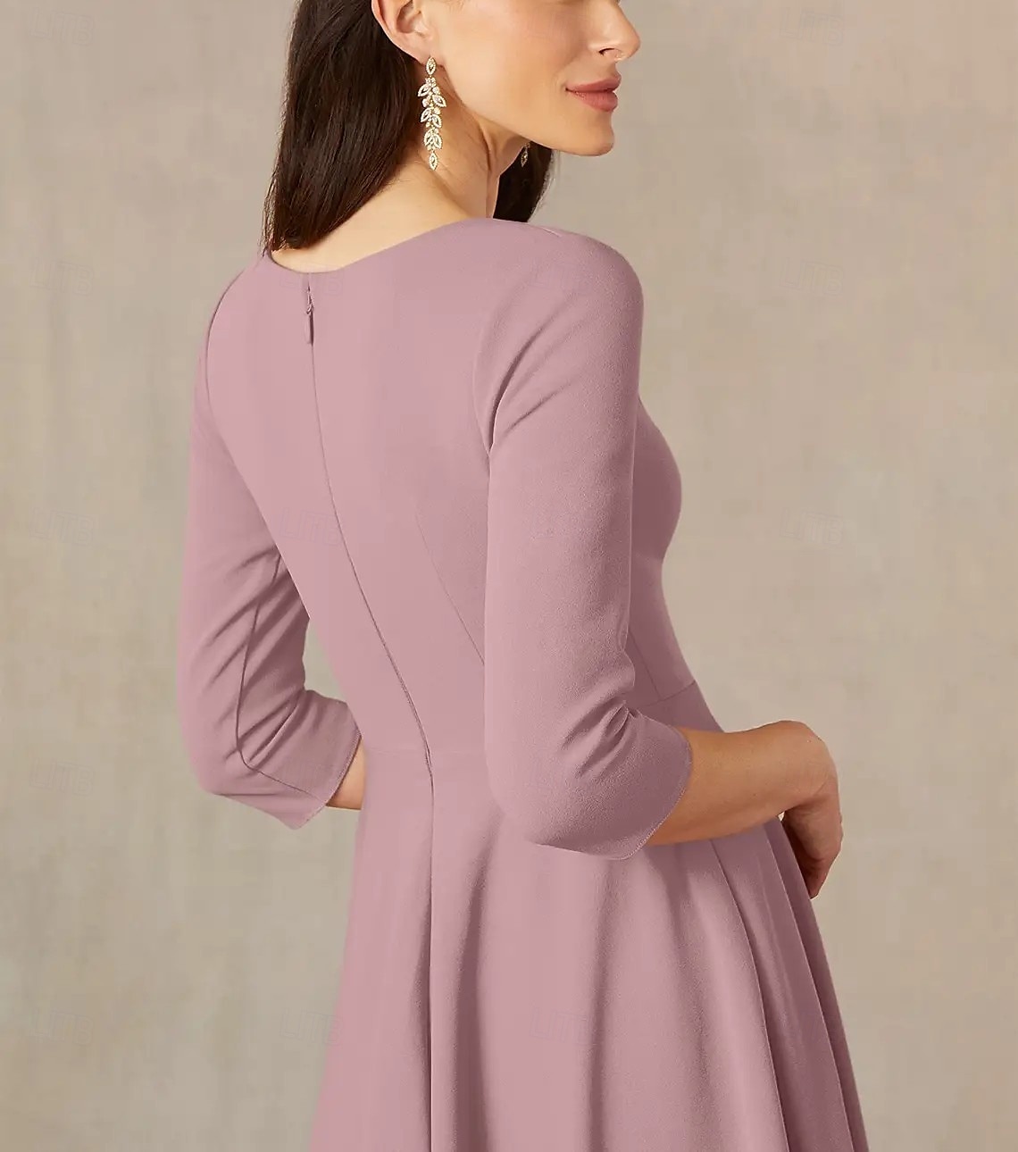 Abito A-Line madre della sposa ospite matrimonio elegante minimalista scollatura a V lunghezza tè in raso italiano manica a tre quarti con drappeggio del 2025 a $142.99 –P5