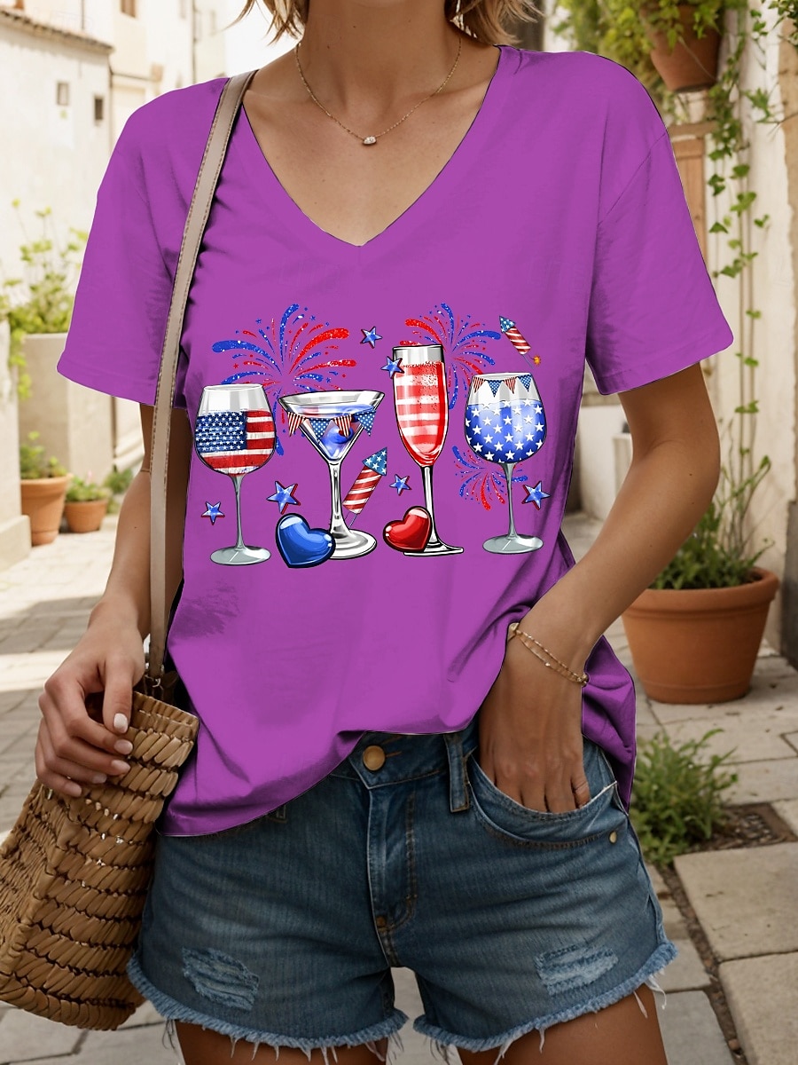 T-shirt patriote pour femmes graphique cœur étoile vintage élégant classique à manches courtes col en V tops réguliers quotidiens week-end imprimé noir blanc rouge bleu violet été printemps de 2025 ? $19.99 –P8