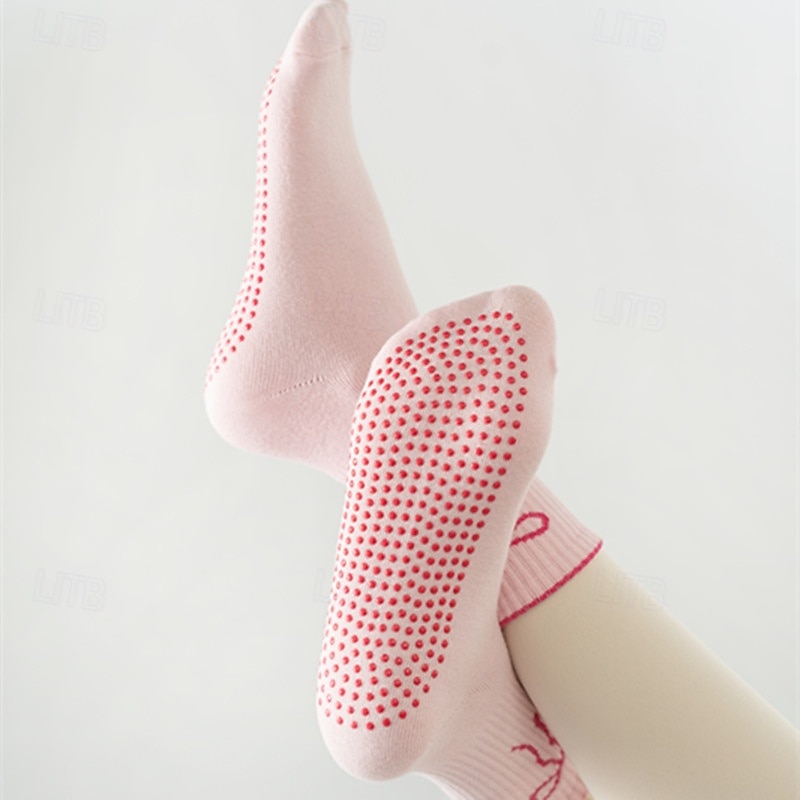 3 paria pitäviä pilates-sukkia naisille, liukumattomat jooga-urheilusukat, pitkät puuvillaiset liukumattomat sukat silikonipisteillä, hengittävät hiljaiset barre-sukat sisätiloissa käytettäväksi 2026 - $12.49 –P11