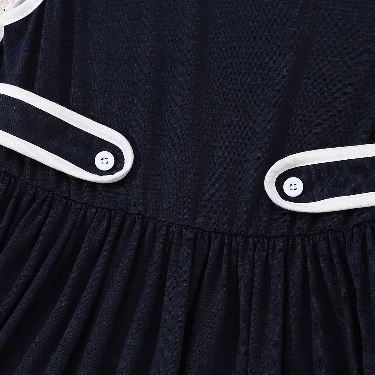 Děti Dívčí Šaty Pevná barva Bez rukávů Formální Ležérní Knoflíky Módní Na běžné nošení Polyester Délka ke kolenům Černé šaty Volnočasové šaty Léto 7-13 let Černá 2025 - $24.99 –P4