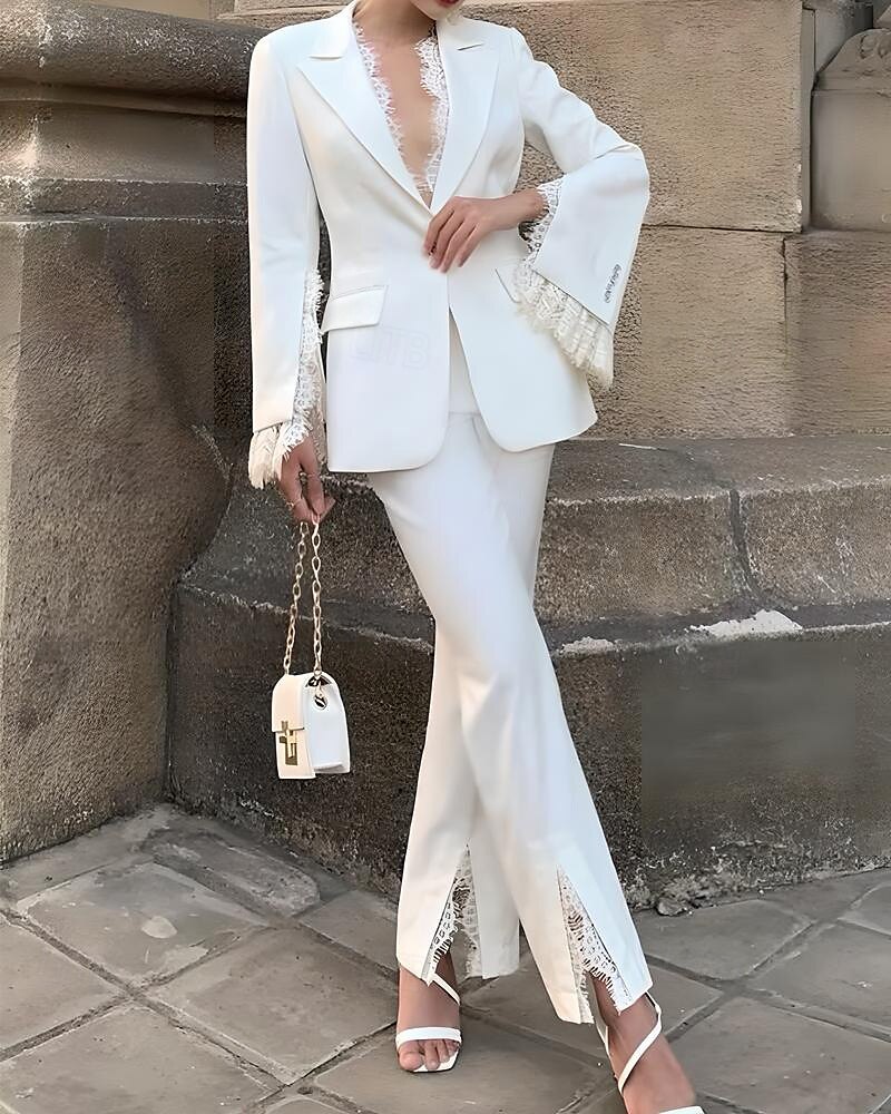 Combinaison ivoire  ensemble de pantalon pour mère de la mariée ensemble blazer élégant vintage simple décolleté V col longueur cheville en crêpe à manches longues avec fente et bord scallopé en de 2025 ? $199.99 –P3