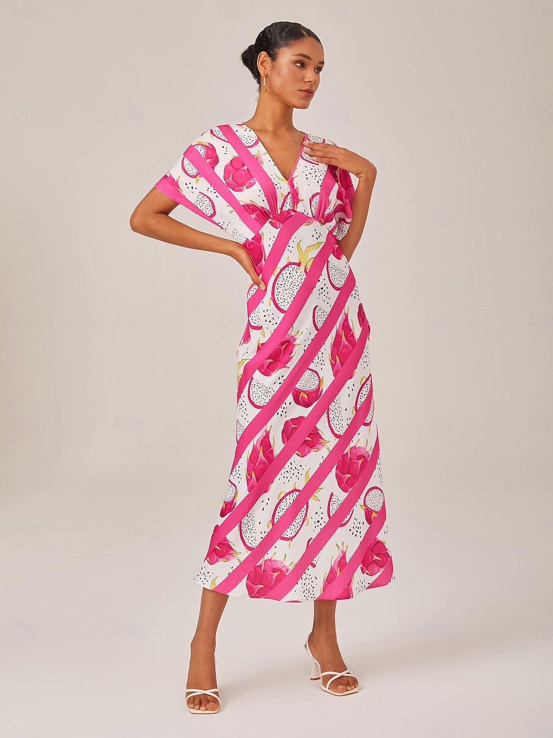 Femmes Féminin Robe Décontractée Robe Longue Maxi Robe Rose Claire Manche Courte Fruit Col en V Imprimé Été Col en V Vacances XS S M de 2025 ? $71.99 –P3