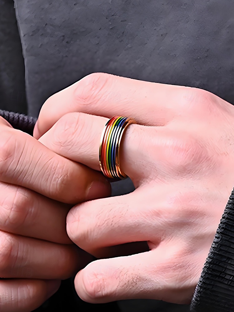 Anello girevole arcobaleno LGBT da uomo - anello in acciaio inossidabile con design twist, accessorio alla moda per festival, abbigliamento quotidiano e celebrazioni LGBTQ+ del 2025 a $11.99 –P1