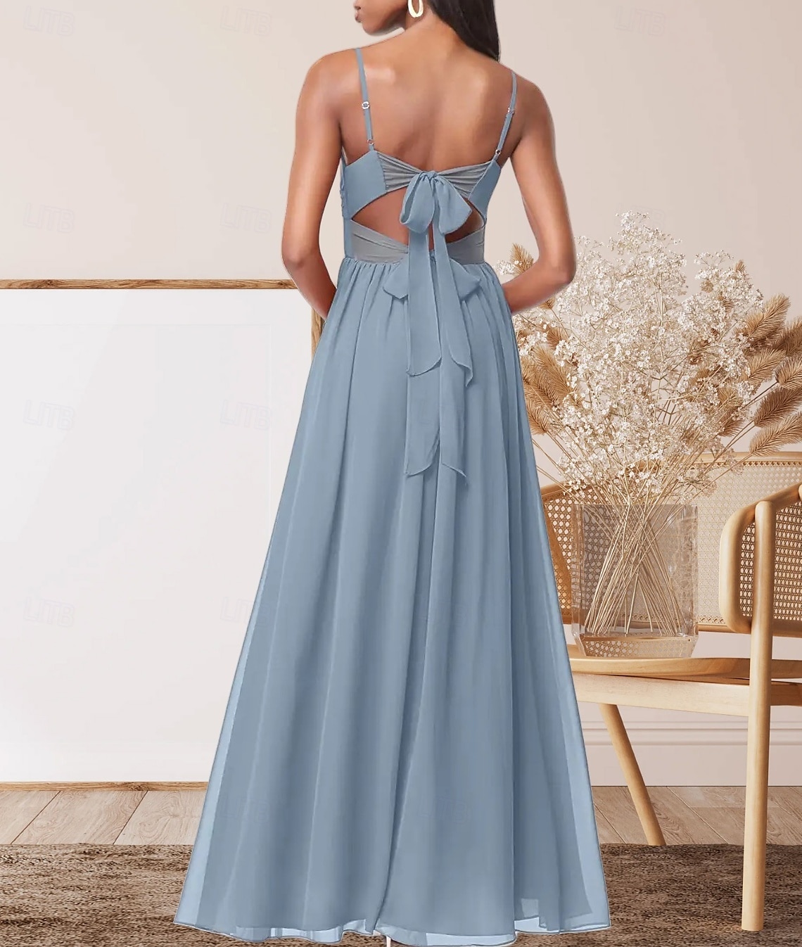 Abito da damigella d'onore a trapezio, scollo a V, senza maniche, elegante, lungo fino al pavimento, in chiffon elasticizzato con pieghe / spacco frontale / arricciato 2025 del 2025 a $151.99 –P2