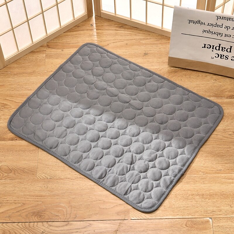 Tapis rafraîchissant pour chien - lit rafraîchissant instantané pour chien &chats non toxiques &tapis rafraîchissant antidérapant lavable en machine pour l'intérieur &utilisation en voyage de 2025 ? $13.99 –P14