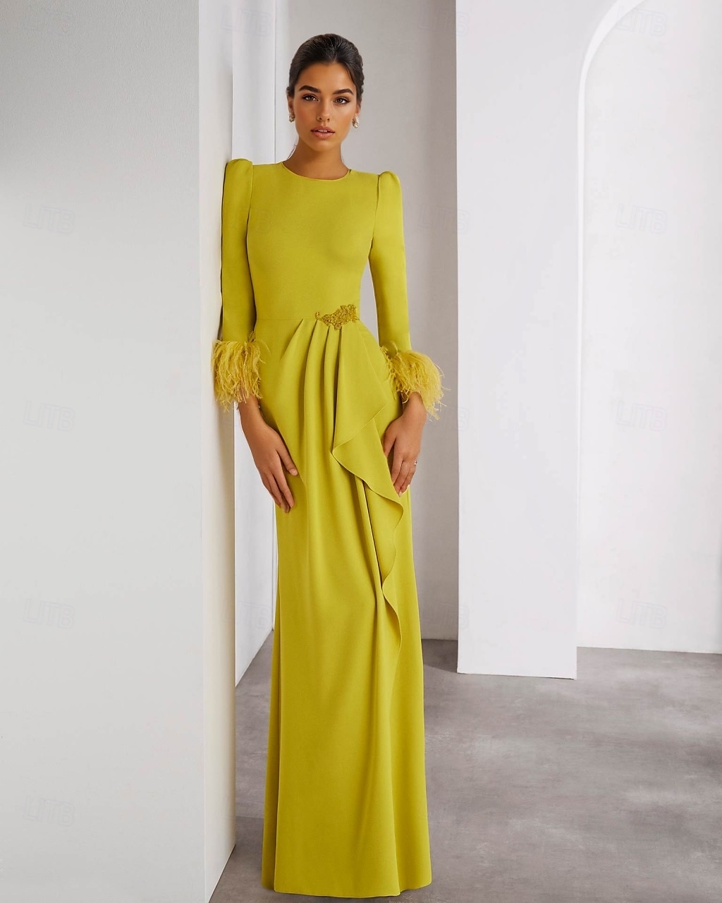 Abito da sera con colonna di piume, in crêpe elasticizzato, elegante, formale, da sposa, lungo fino al pavimento, manica lunga, scollo rotondo, staccabile, 2025 del 2025 a $149.99 –P1