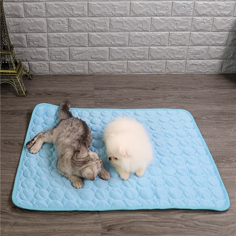 Tapis rafraîchissant pour chien - lit rafraîchissant instantané pour chien &chats non toxiques &tapis rafraîchissant antidérapant lavable en machine pour l'intérieur &utilisation en voyage de 2025 ? $13.99 –P3