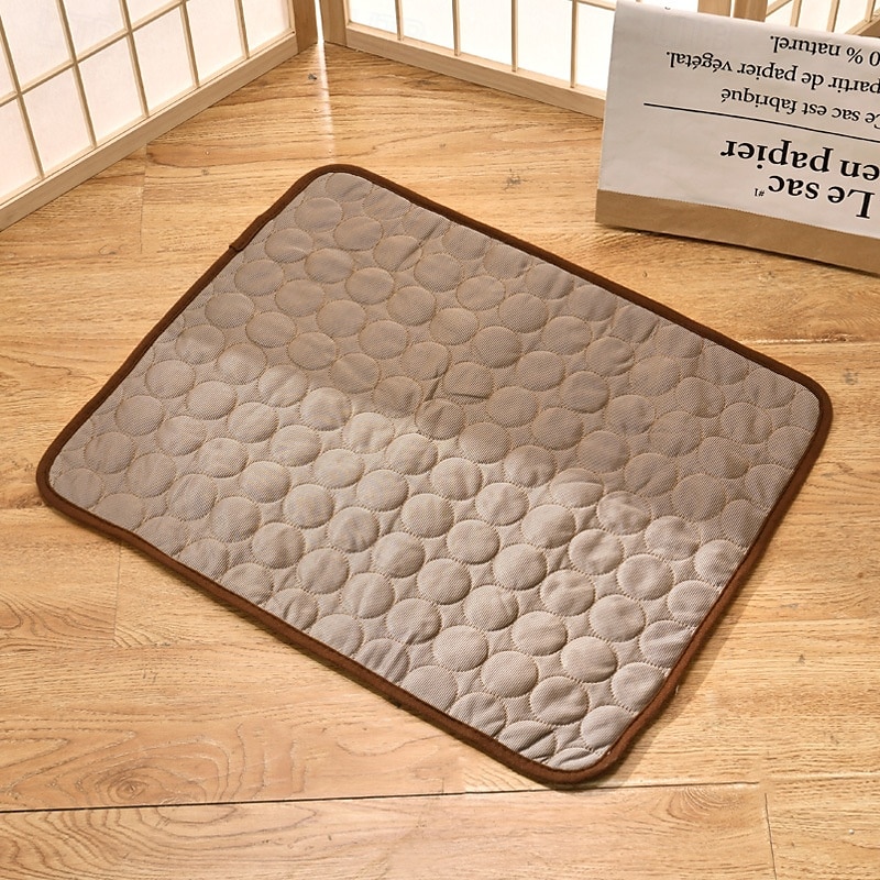 Tapis rafraîchissant pour chien - lit rafraîchissant instantané pour chien &chats non toxiques &tapis rafraîchissant antidérapant lavable en machine pour l'intérieur &utilisation en voyage de 2025 ? $13.99 –P12