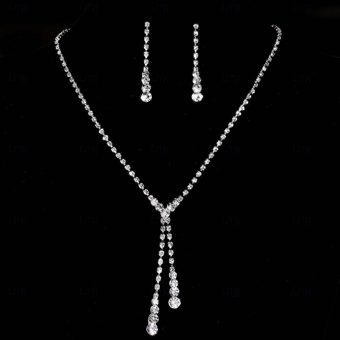 Ensembles de bijoux de mariée 1 ensemble boucles d'oreilles en alliage de strass collier bracelets ensemble de bijoux élégant et doux pour femmes pour fête de mariage occasion spéciale de 2025 ? $28.99 –P2