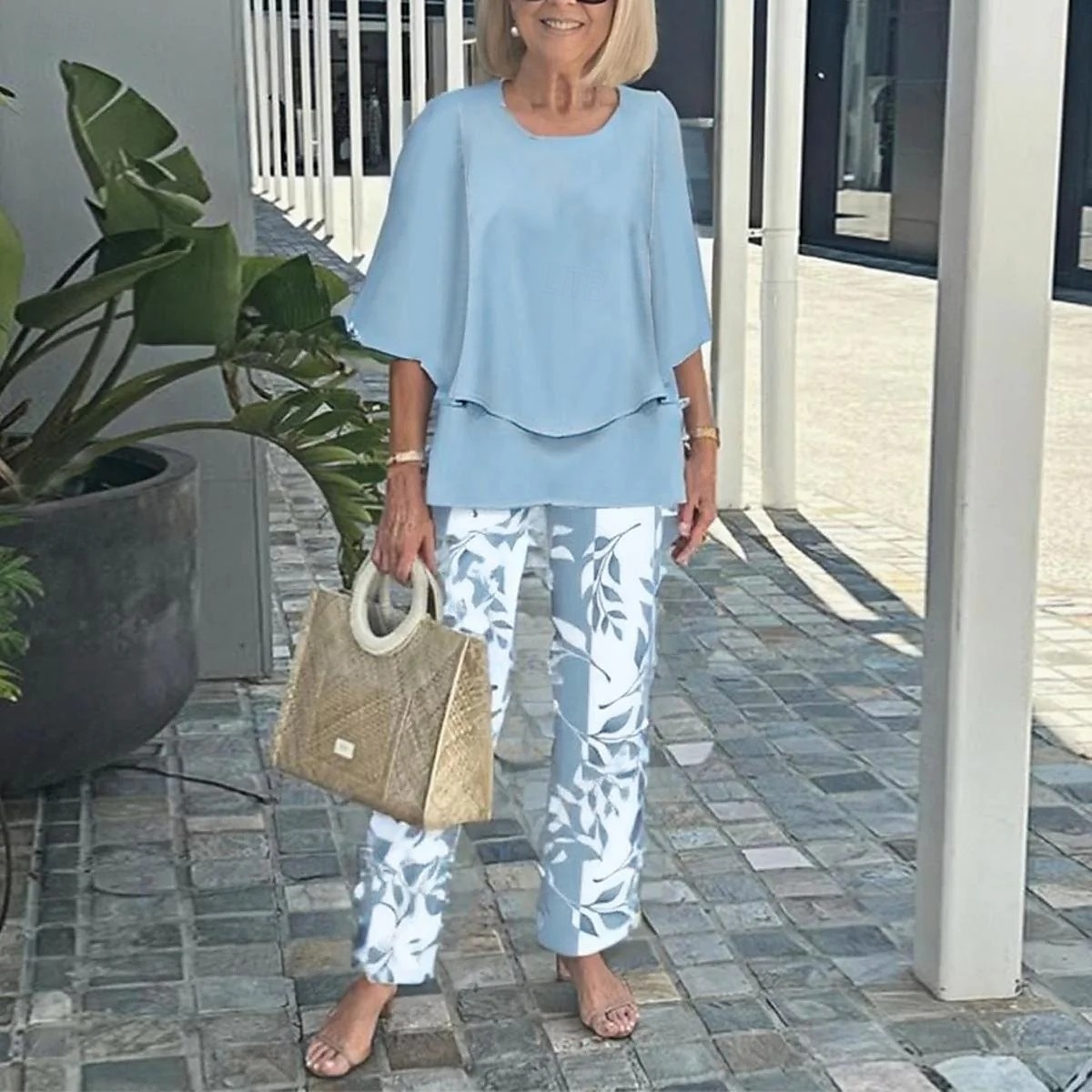 Damer 2 Deler Motemote Gateklesplagg Daglig Bukse Sett Halv Erme Crew Hals Blomster Grafisk Ferie Casual Daglig Rosa Blå Himmelblå Sommer Løs Fit 2025 - $41.99 –P1