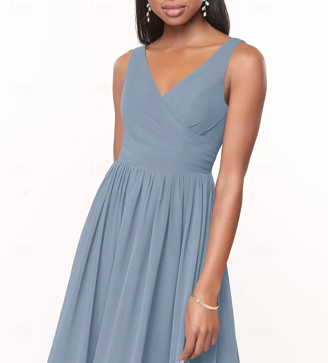 Vestido de Dama de Honra A-Line Decote V Sem Mangas Elegante Comprimento Total Chiffon com Plissado  Franzido de 2025 por $150.99 –P3