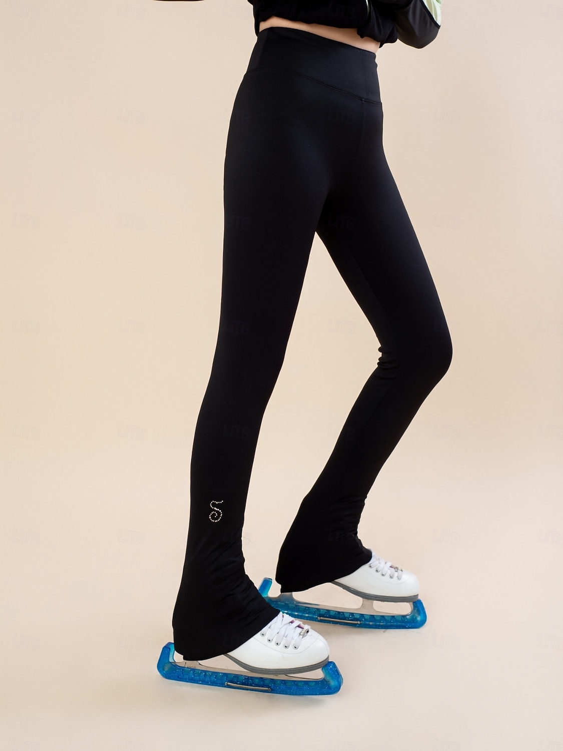 מעיל פליז להחלקה אמנותית מכנסי החלקה אמנותית לנשים מעיל החלקה על הקרח לבנות גרביונים חולצה שחורה אדומה טלאים חור לאגודל ספנדקס גמיש אימון אימון 2026 - $161.99 –P5