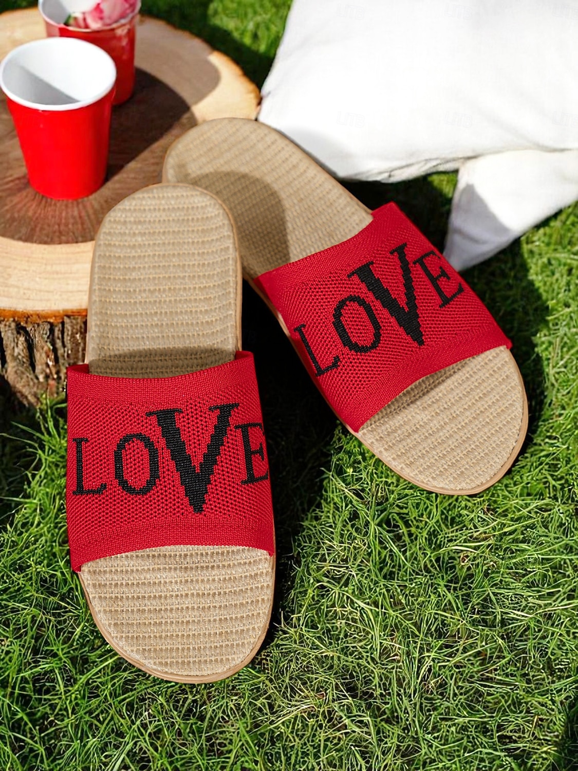 Women's Flyknit Slide Sandals - Red "LOVE" Graphic, Casual Slip-On Design, Perfect for Beach Days and Casual Outings 2025 - $18.99 –P1