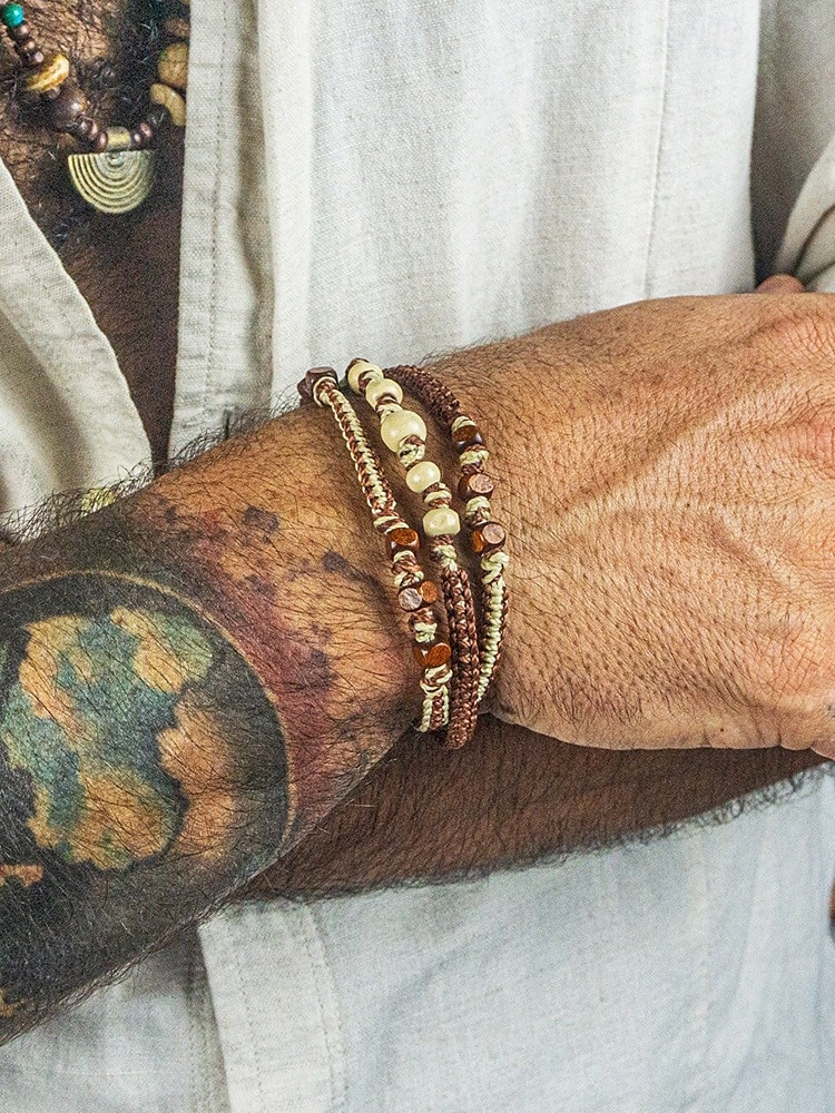 Pánský ručně vyrobený korálkový náramek - přírodní dřevo a pletená šňůrka, nastavitelné šperky v bohémském stylu na pláž, festivaly i běžné nošení 2025 - $9.99 –P1