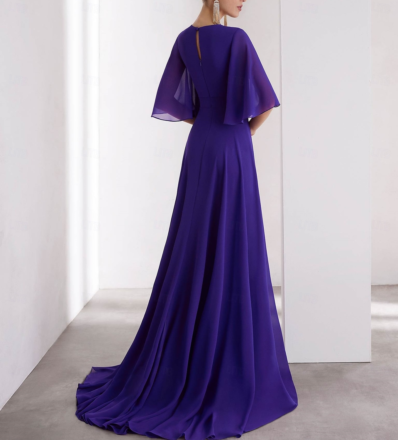 Overal pro matku nevěsty Šaty pro svatební hosty Elegantní vintage V výstřih podlahové délky chiffon s krátkým rukávem s nařasenými volánky 2025 - $134.99 –P2