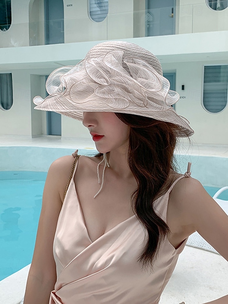 Chapeau de paille élégant à large bord pour femme avec des accents de ruban et de perles, parfait pour les fêtes de jardin d'été, les événements en plein air et les mariages de 2025 ? $14.99 –P4