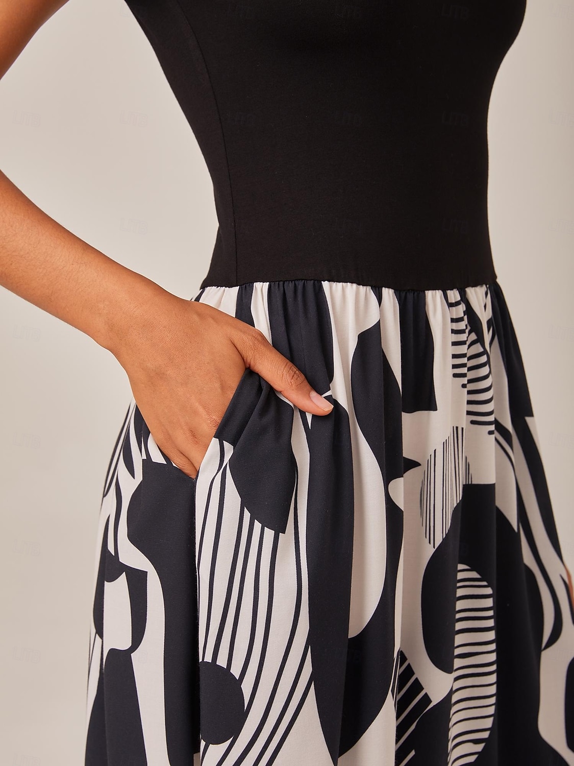 Abito lungo da donna in bianco e nero lavorato a maglia, patchwork, tessuto, stampa geometrica astratta, elegante, gonna a trapezio, svolazzante, elastico in vita, casual, da indossare tutti i giorni del 2025 a $61.99 –P5