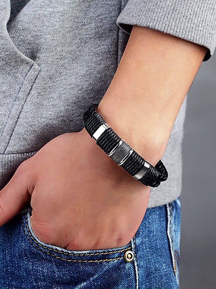Bracciale da uomo in similpelle intrecciata con chiusura in acciaio inossidabile – cinturino regolabile in stile vintage per abbigliamento casual, quotidiano e come regalo del 2025 a $9.99 –P2