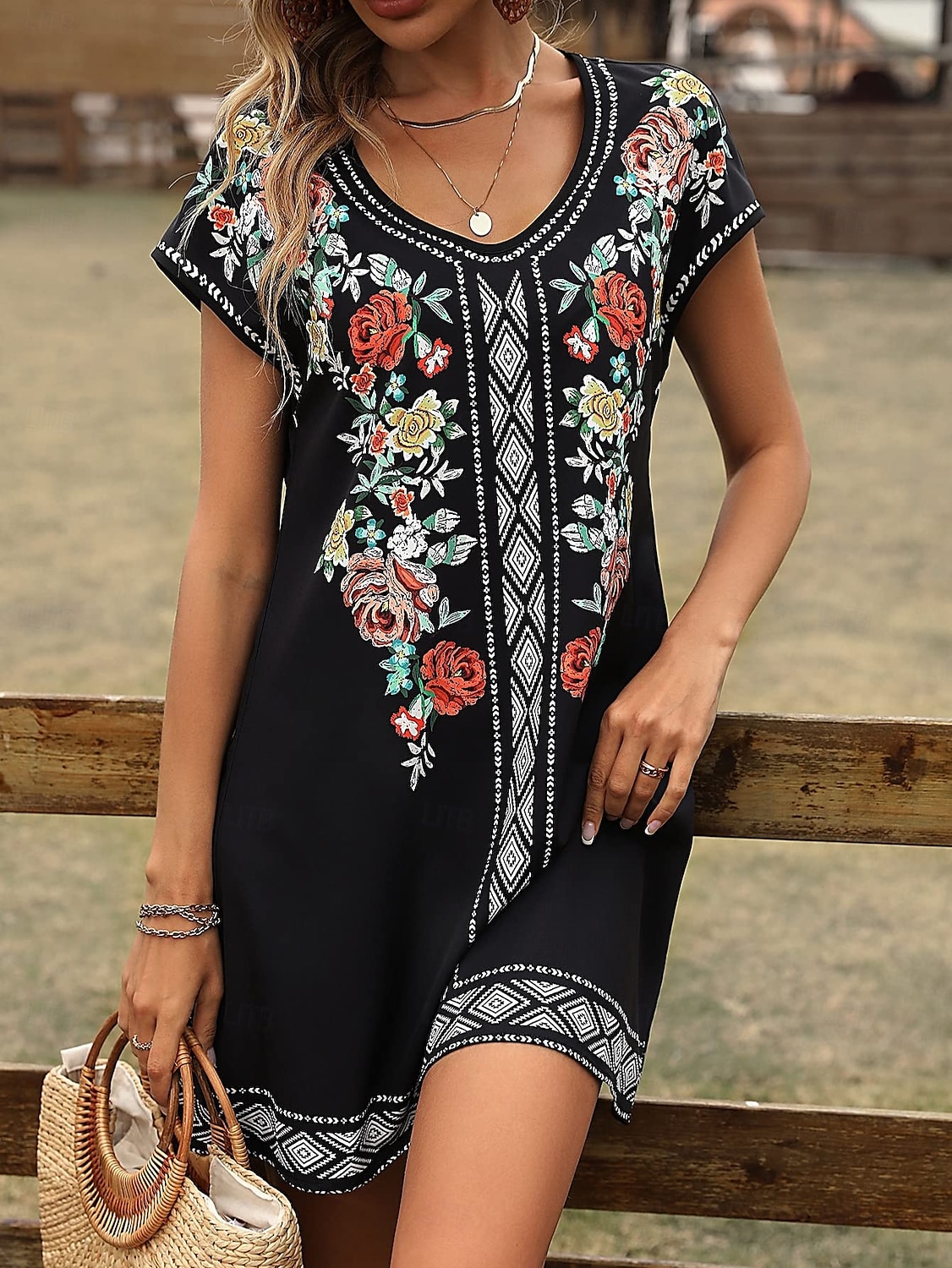 Pentru femei Rochie Mini Rochii Tricou Rochie de Vară Rochie de vară Vacanță Casual Boho Zilnic Ieșire Fit regulat Floral Grafic Manșon scurt În V Negru Roșu Vin Albastru piscină Maro Vară 2025 - $23.99 –P4