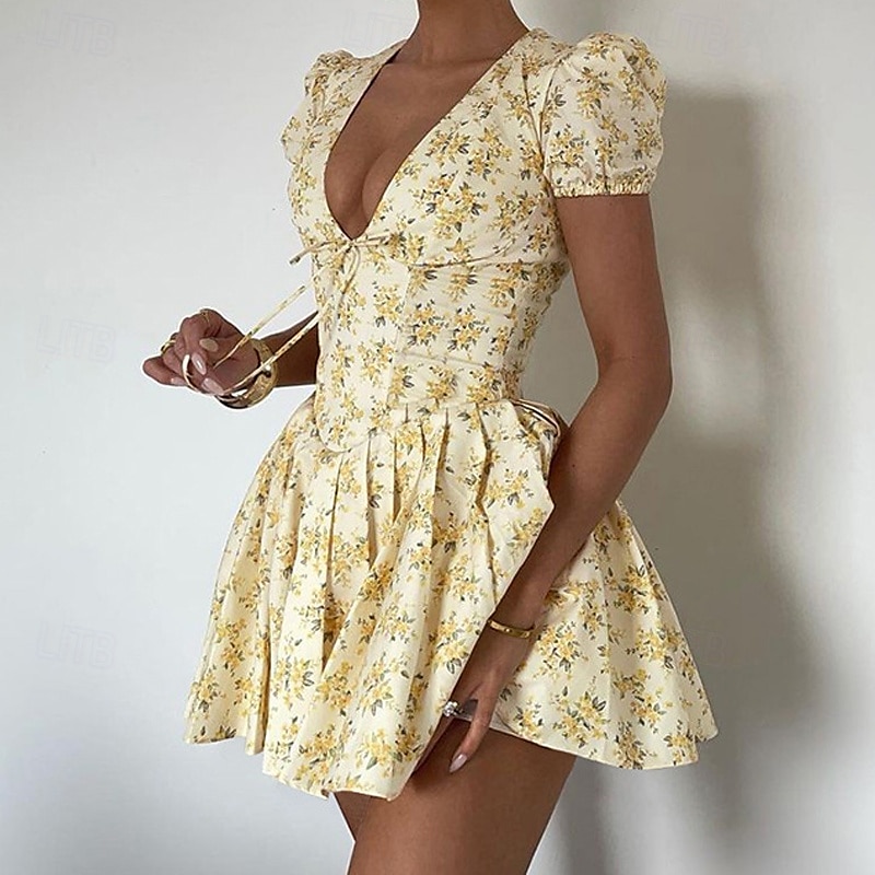 Femmes Mini Robe Robe Décontractée Robe Fleurie Mode Robe élégante Extérieur Soirée Fête Coupe régulière Fleur Manche Courte Col en V Jaune Été de 2025 ? $29.99 –P3
