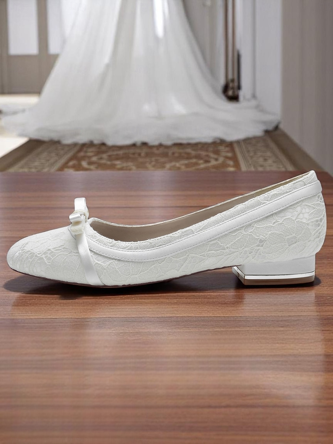 Ballerines en dentelle blanche pour femme avec nœud – Chaussures de mariage à talon bas pour mariée ou demoiselle d'honneur de 2025 ? $64.99 –P3