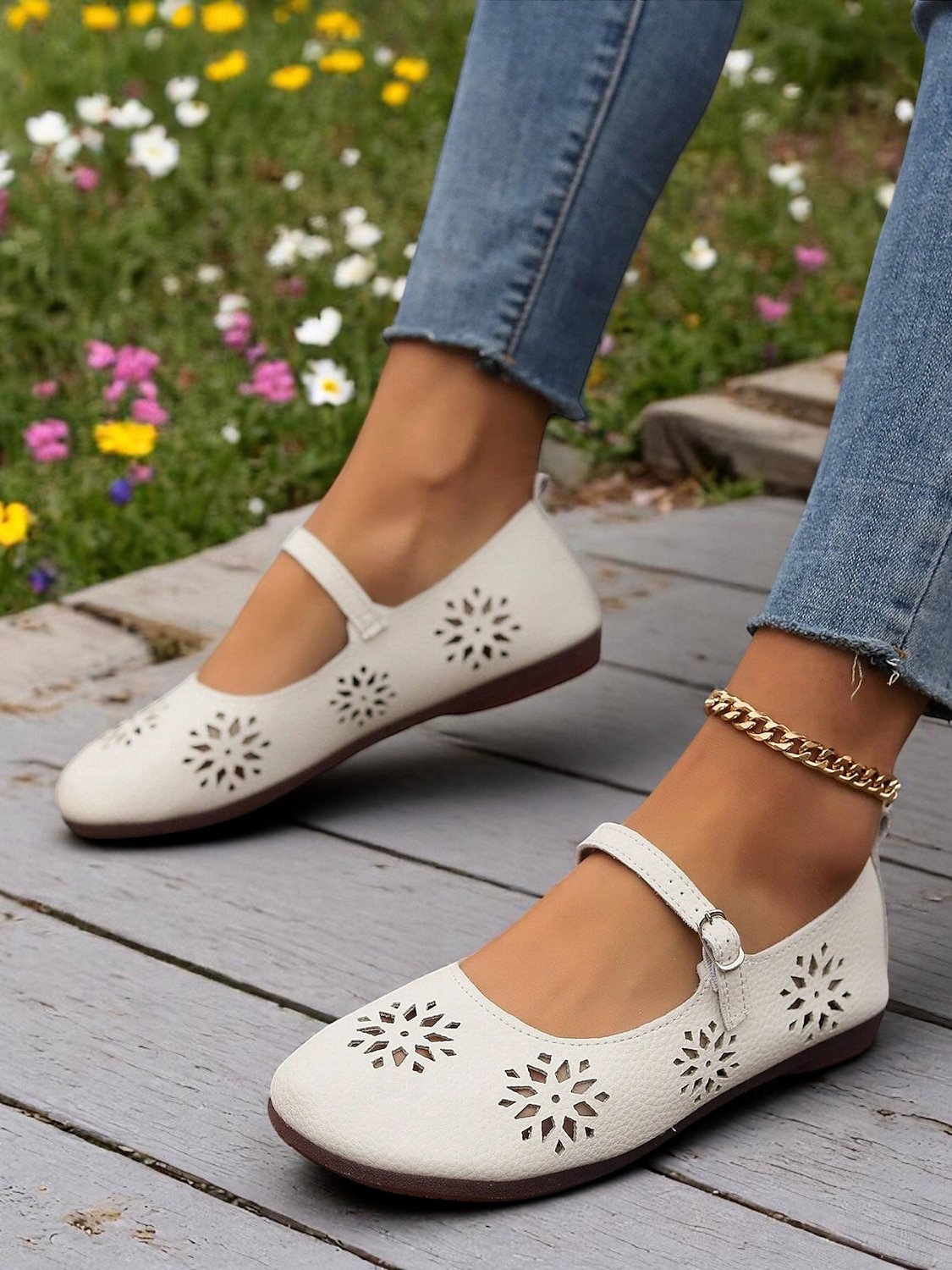 Women's Comfort Mary Jane Wide-Toe Flats with Floral Cutouts – Soft Sole Casual Barefoot Shoes for Ladies – Great for Brunch, Farmers Markets and Outdoor Leisure 2025 - $19.99 –P7