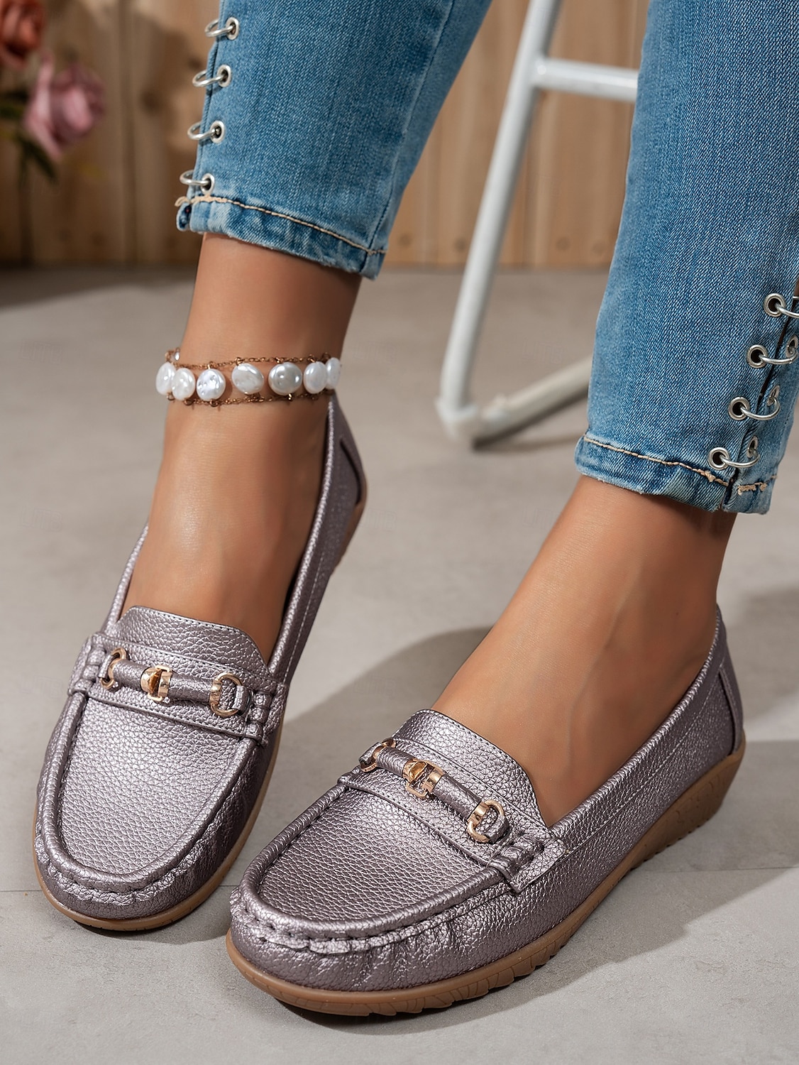 Mocassins pour femme en similicuir métallisé avec mors doré, chaussures plates confortables à enfiler pour la conduite, le travail et les sorties décontractées de 2025 ? $26.99 –P4