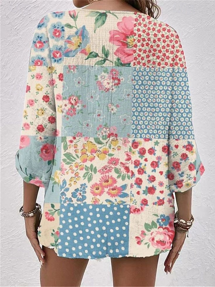 Femmes Chemisier Fleuri Graphique Bohème ancien Quotidien Manche 3/4 Col en V Hauts Réguliers Quotidien Boutons Imprimé Bleu Été Printemps de 2025 ? $24.99 –P2