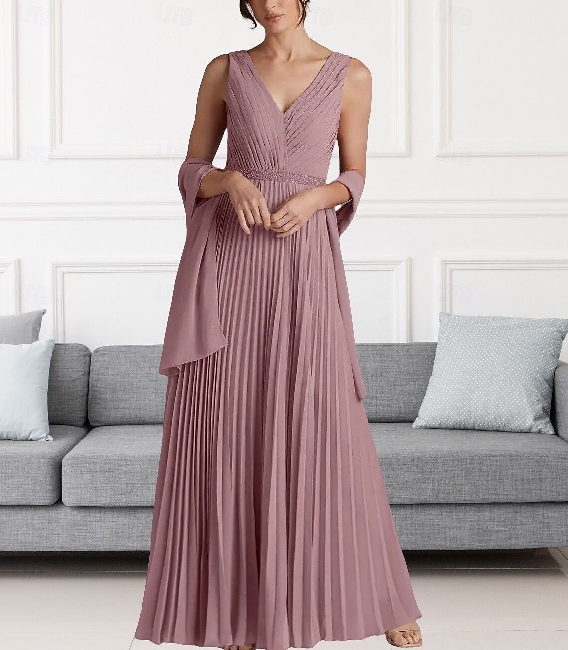 Ligne A Robe de Mère de Mariée  robe demoiselle d honneur Élégant Col en V Longueur au sol Chiffon Sans manches Echarpe incluse avec Perlage Fronces 2025 de 2025 ? $164.99 –P1