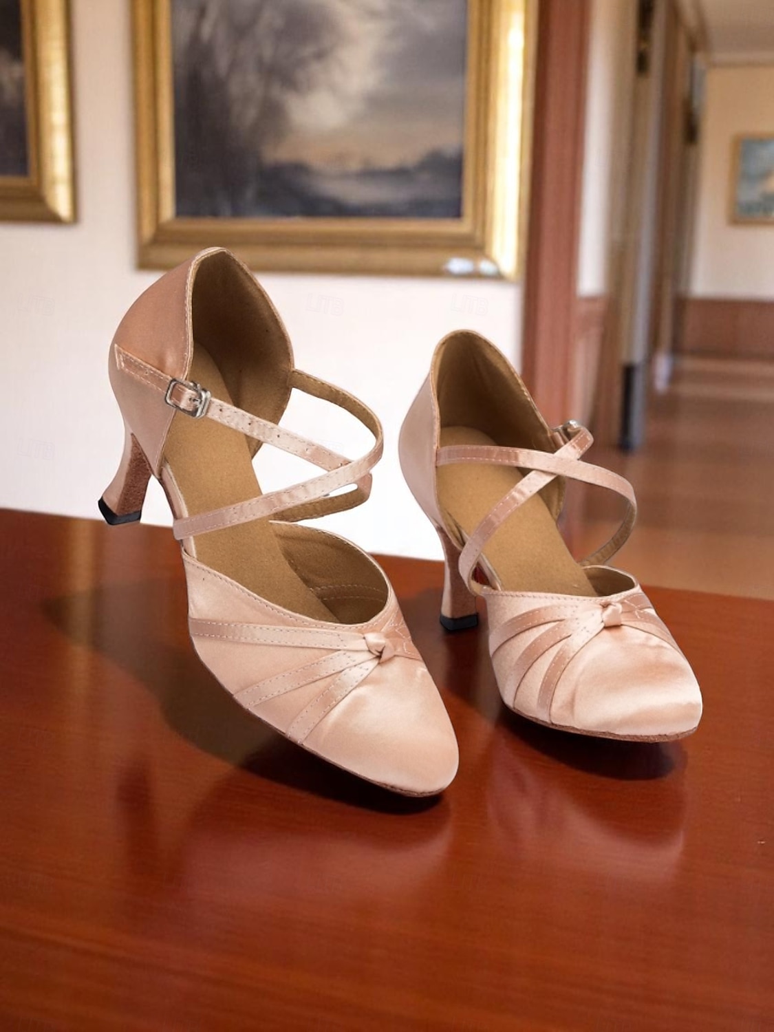 Chaussures de danse de salon croisées en satin noir pour femmes - Talons mi-hauts classiques pour danseuses professionnelles et danseuses sociales de 2025 ? $46.99 –P3